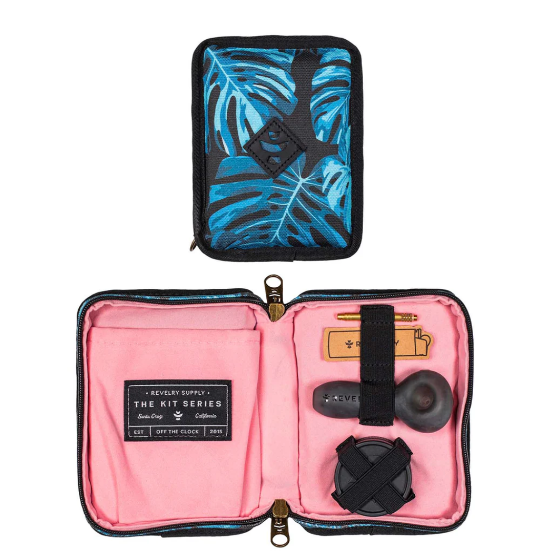 Pipe Kit | Smell Proof Bag with Glass Pipe / Monstera